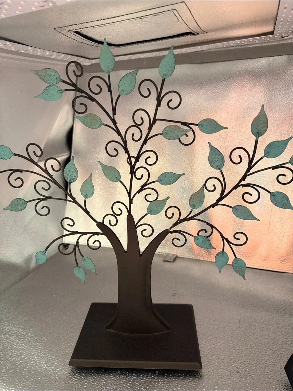Hallmark Family Tree Ornament For Pictures or Ornaments.